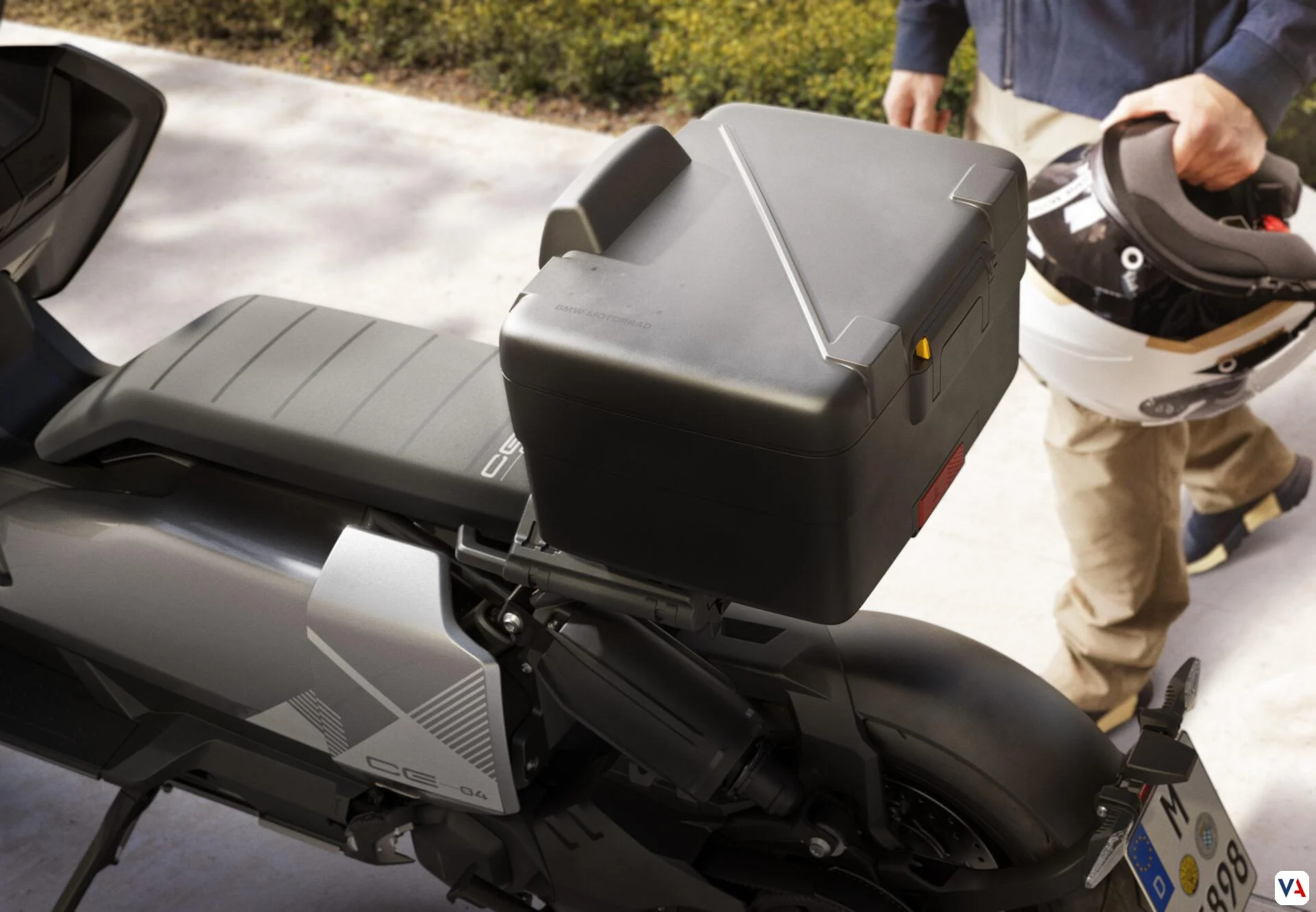 Innovador BMW CE 04: potencia eléctrica para la ciudad 7 BMW CE 04