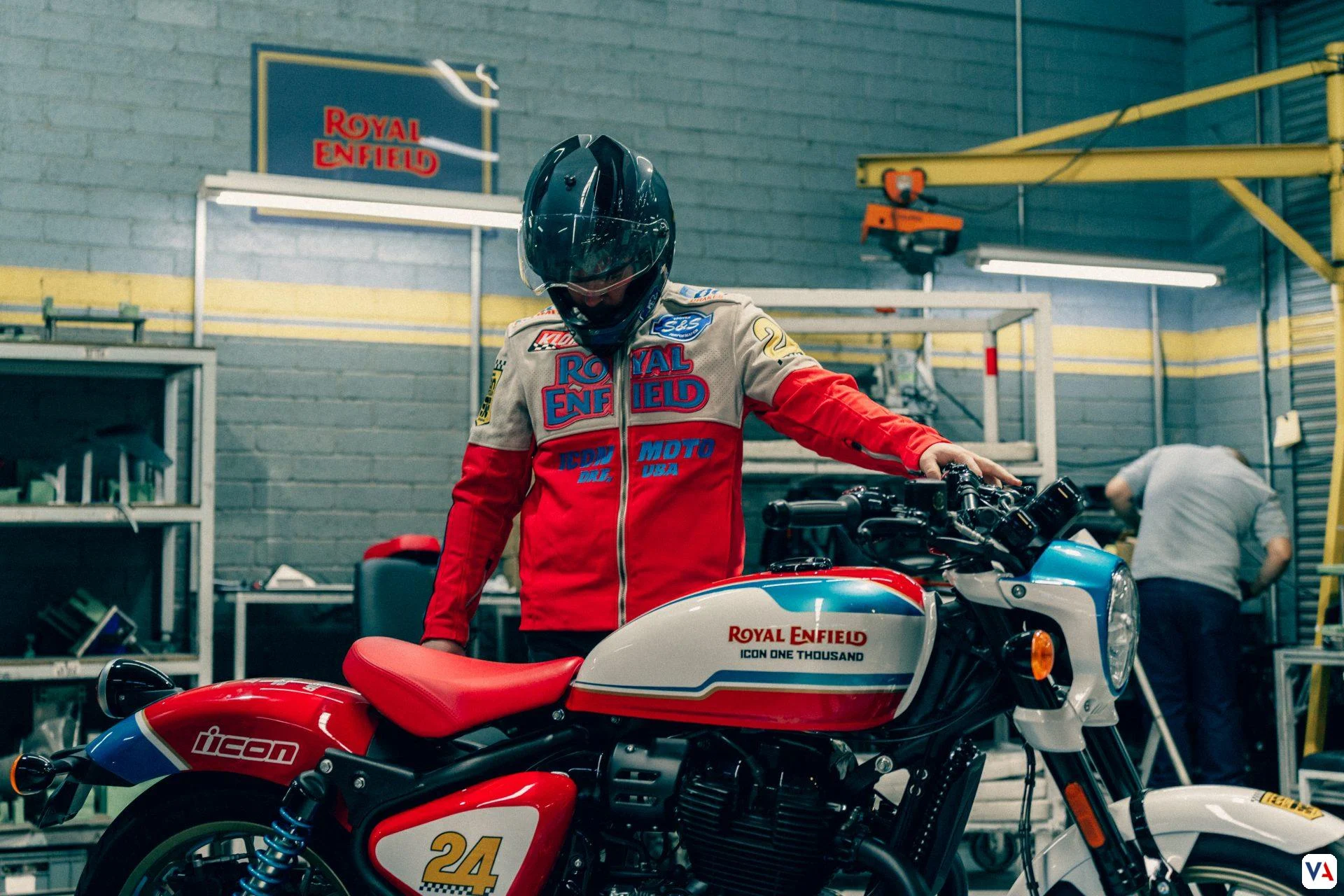 Royal Enfield Shotgun ICON