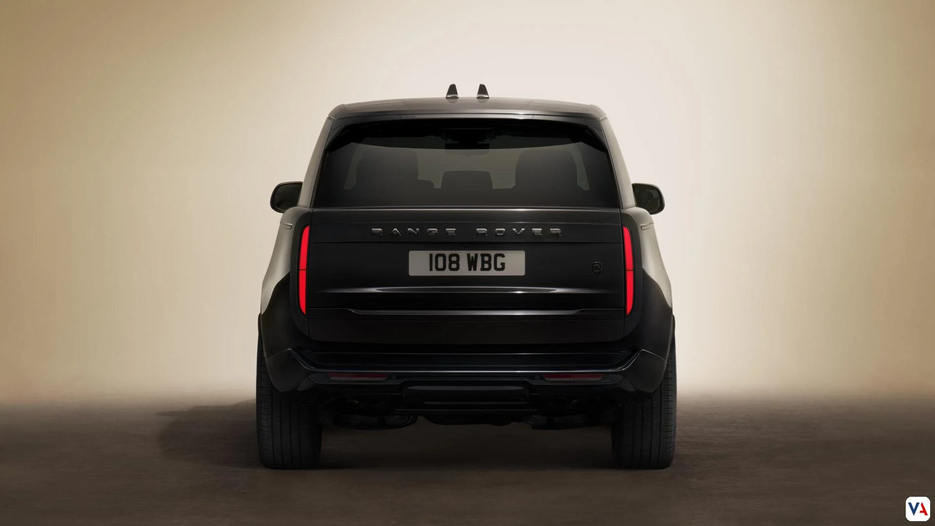 Range Rover SV Black