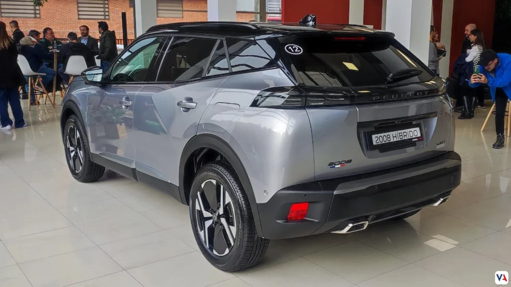 Peugeot 2008 Hybrid, la opción que le faltaba a este B-SUV en Colombia 5 Peugeot 2008 Hybrid en Colombia