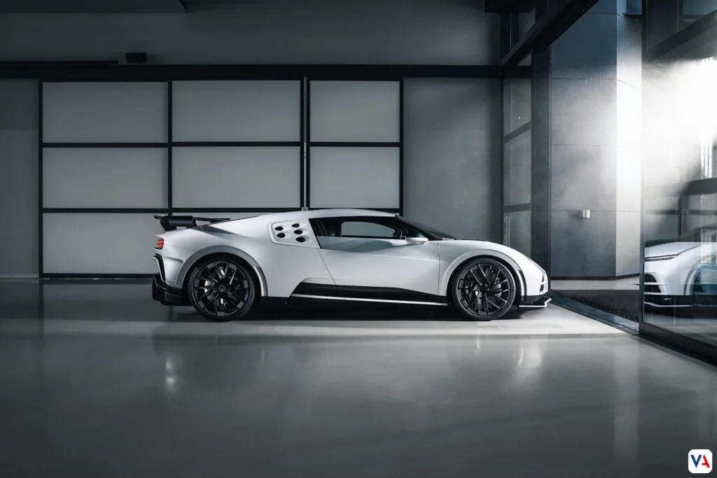 Bugatti Centodieci LEGO