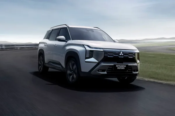 Mitsubishi Destinator