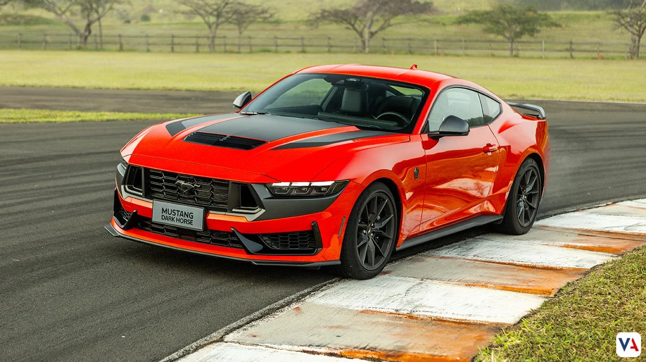 Mustang Dark Horse Colombia