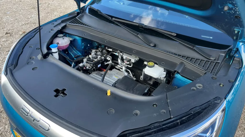 BYD Yuan Plus 2024 test drive en Colombia