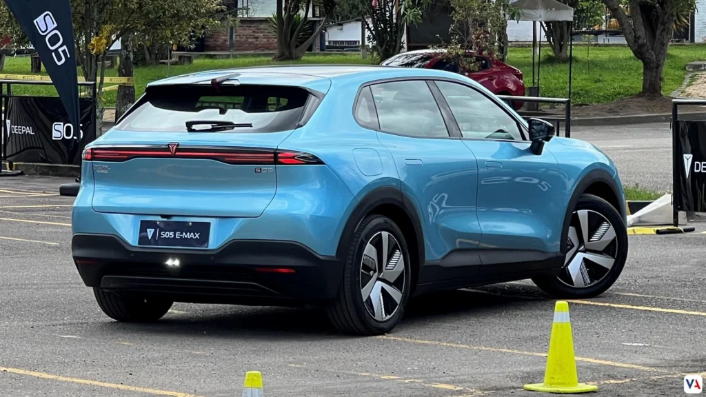 El Deepal S05 hace su debut oficial en Colombia: todo lo que debes saber de este SUV 2 El Deepal S05 hace su debut oficial en Colombia: todo lo que debes saber de este SUV -