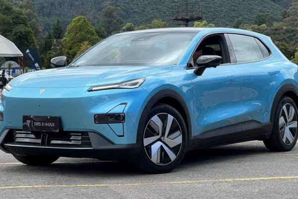 Deepal S05 lanzamiento en Colombia 2025