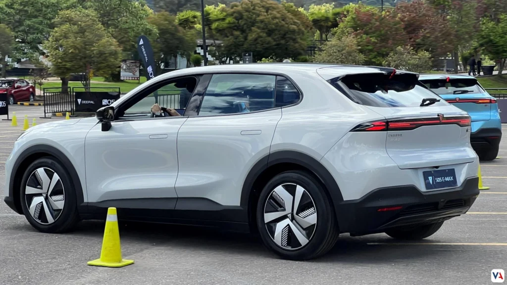 El Deepal S05 hace su debut oficial en Colombia: todo lo que debes saber de este SUV 8 El Deepal S05 hace su debut oficial en Colombia: todo lo que debes saber de este SUV -