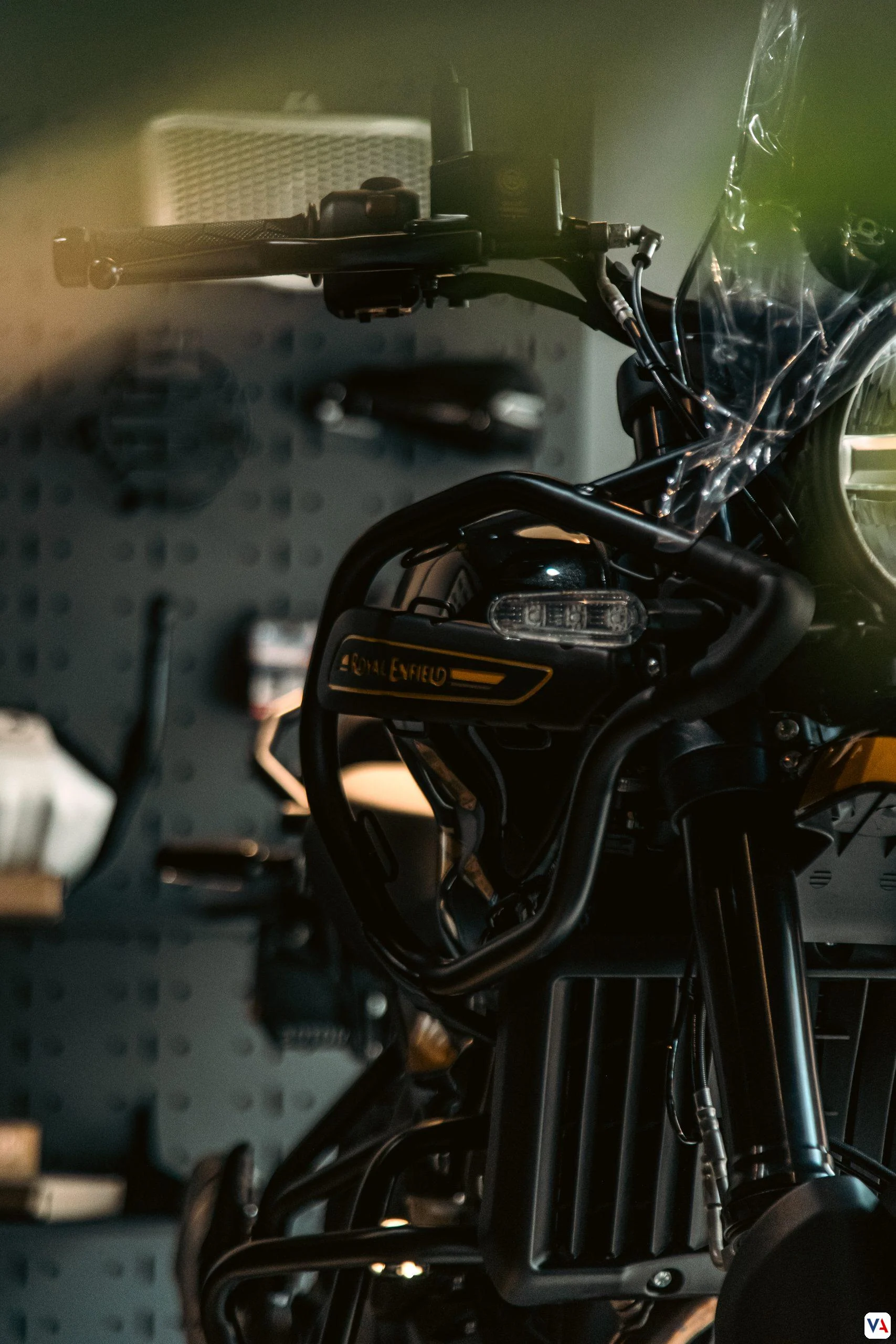 Descubre el nuevo epicentro motero: Royal Enfield Manizales abre sus puertas 5 Royal Enfield Manizales