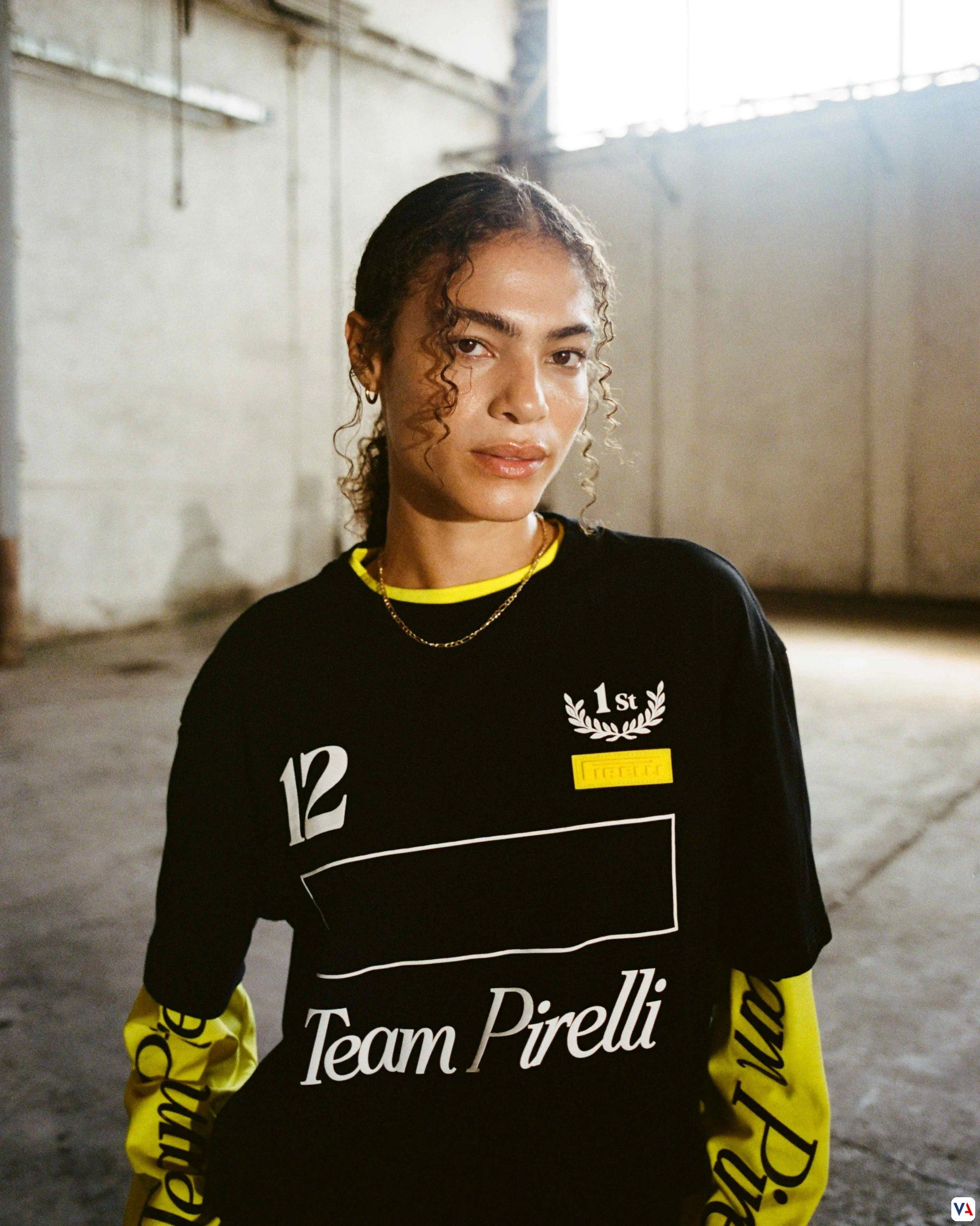 Colección PIRELLI Lifestyle: la colección que fusiona velocidad y lujo 5 Colección PIRELLI Lifestyle