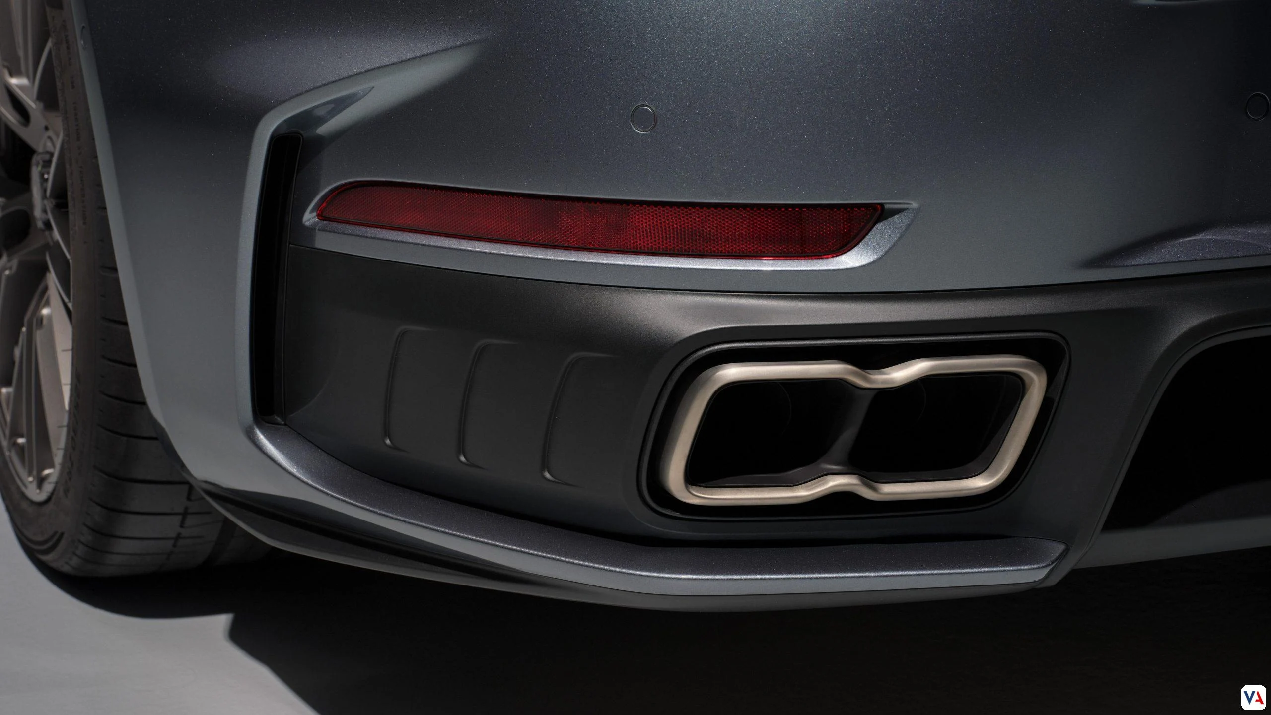 Innovador Porsche 911 Turbo S: 701 hp de potencia híbrida -