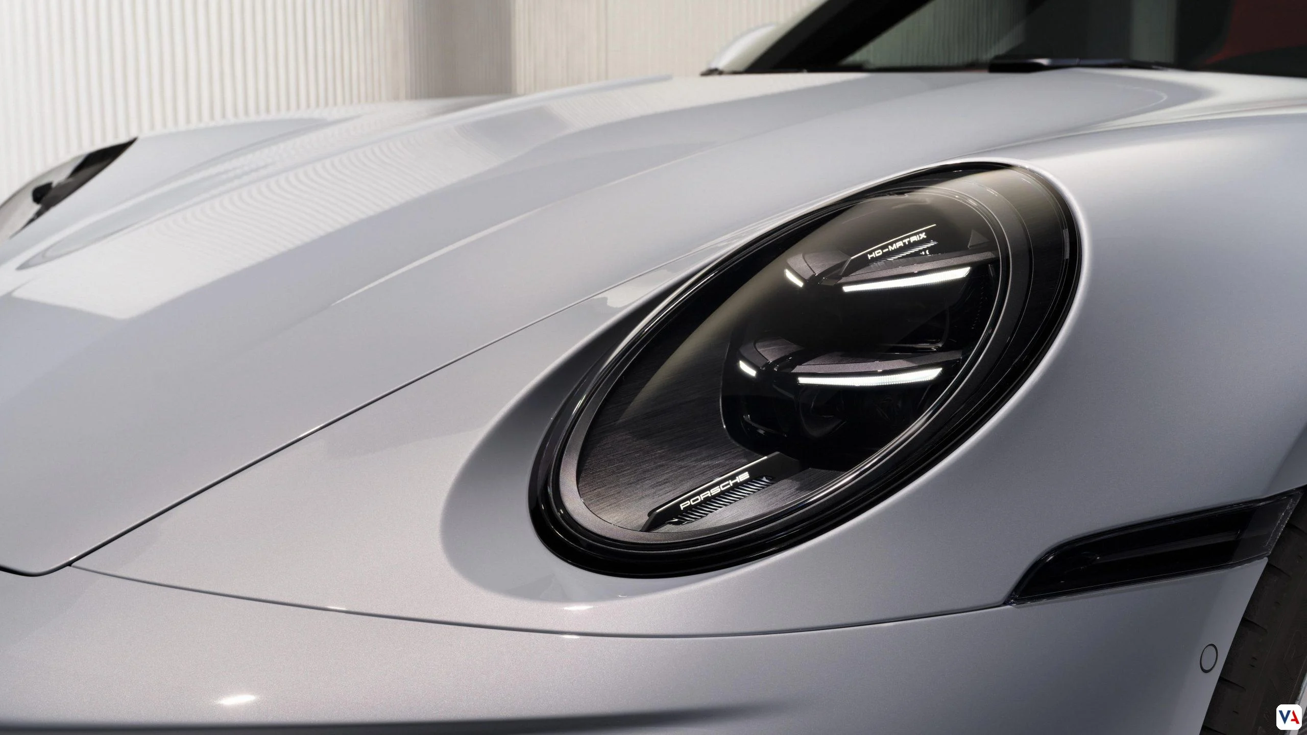 Innovador Porsche 911 Turbo S: 701 hp de potencia híbrida -