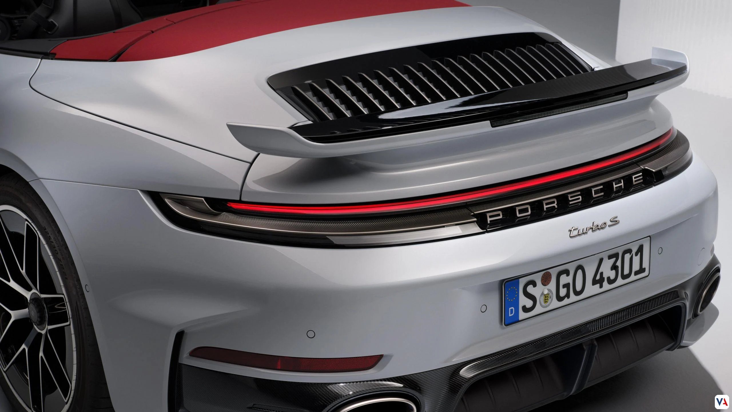 Innovador Porsche 911 Turbo S: 701 hp de potencia híbrida -