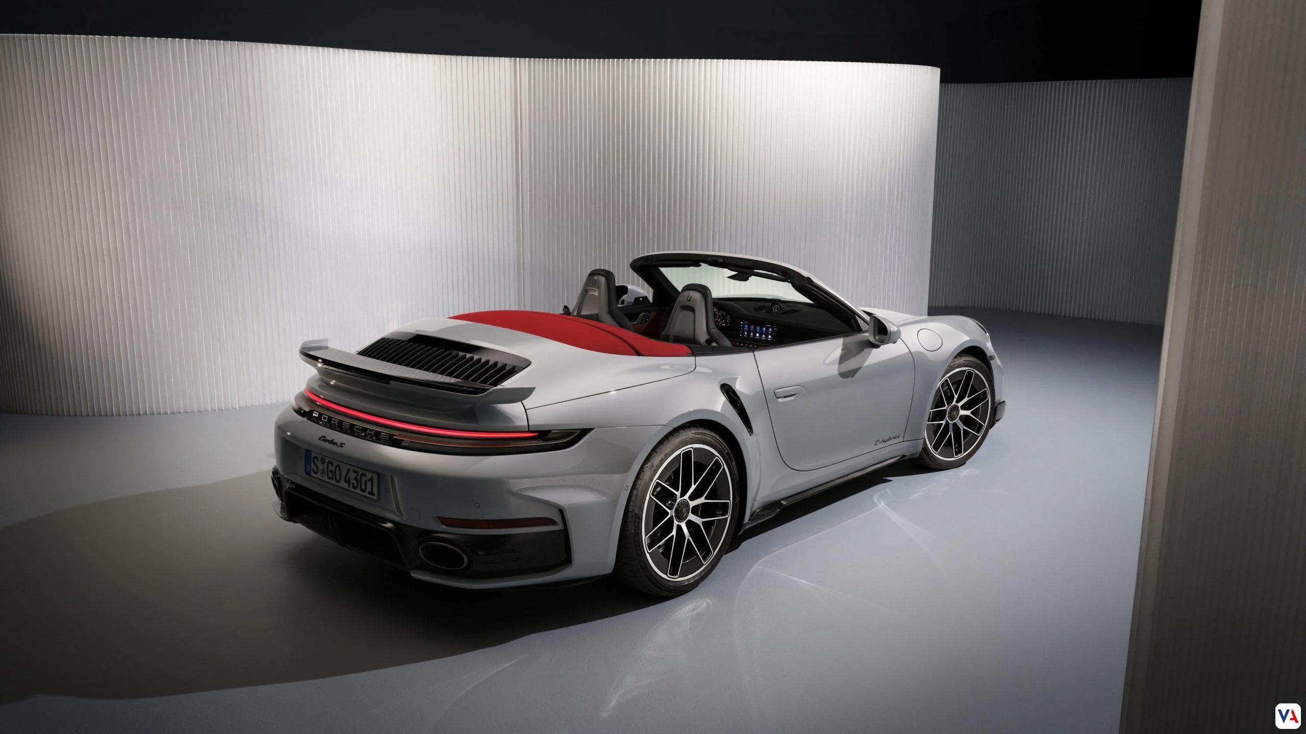 Innovador Porsche 911 Turbo S: 701 hp de potencia híbrida -