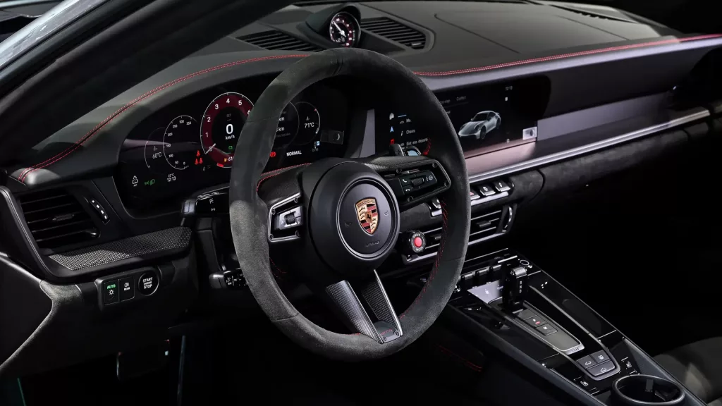 Porsche 911 GTS T-Hybrid en Colombia: más rápido y veloz que un GT3, pero sin “Pico y Placa” 6 Porsche 911 GTS T-Hybrid en Colombia