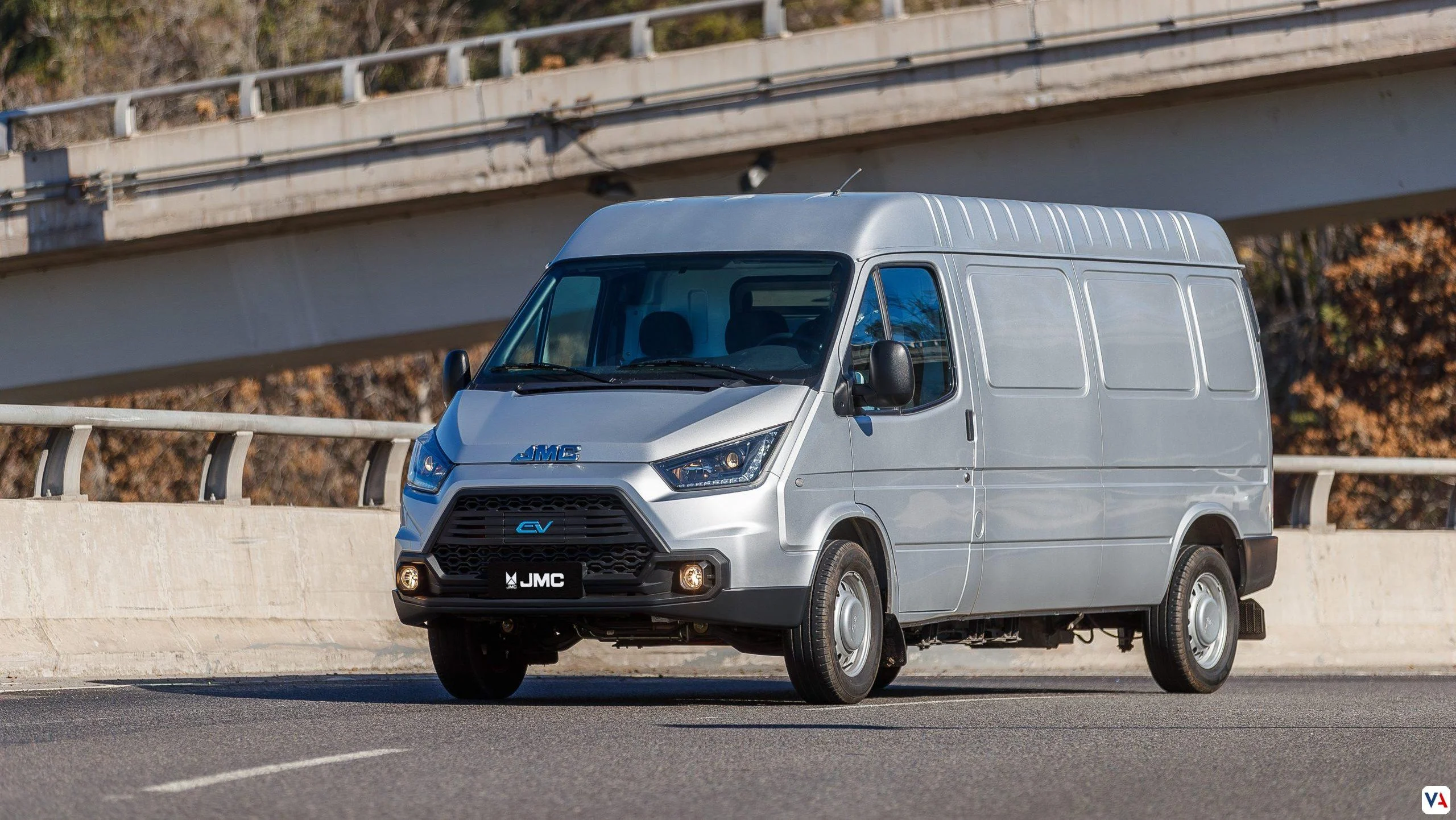 van eléctrica Touring