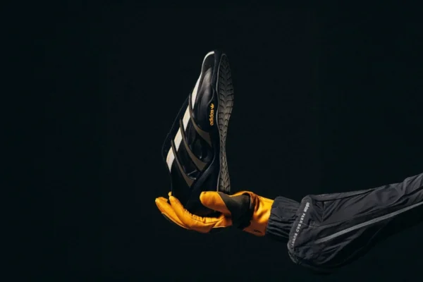 Bad Bunny Adiracer GT