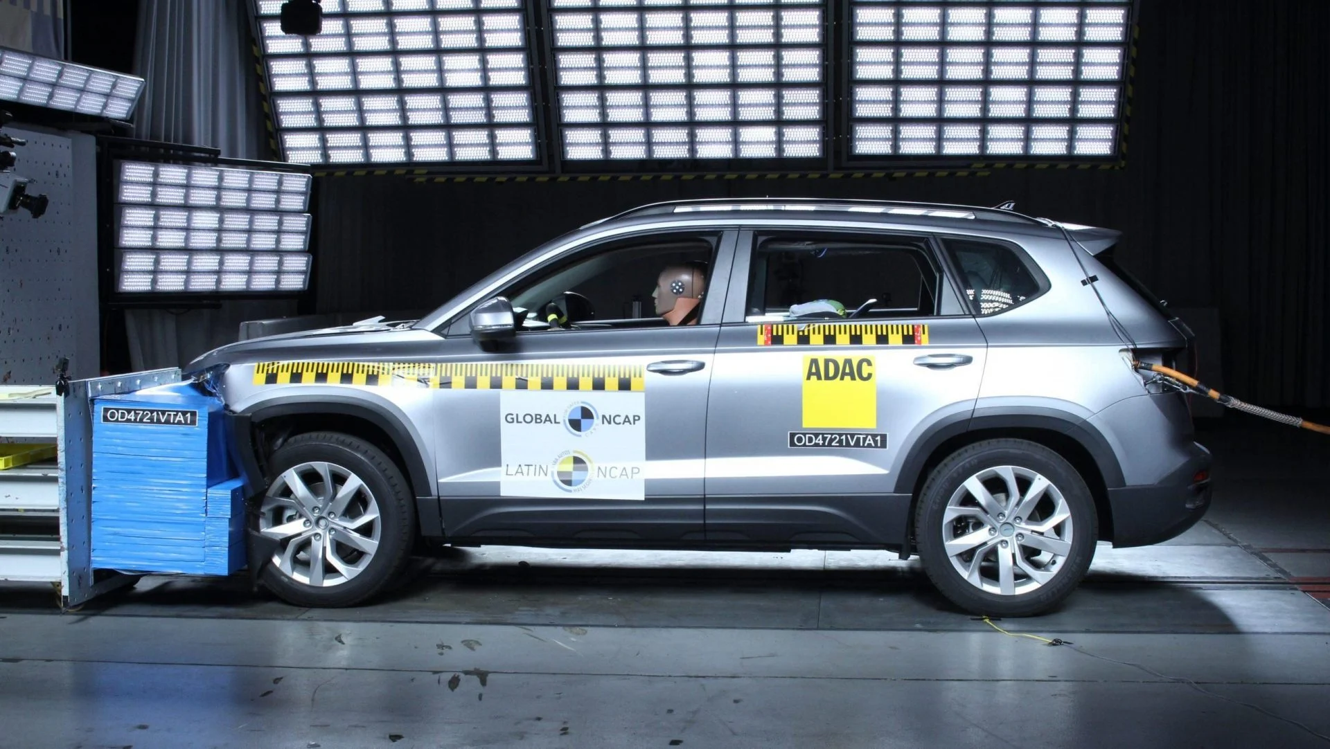 Volkswagen Taos 2025