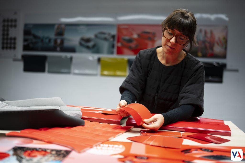 Nuevos colores SEAT: revolución visual en diseño 2 Descubre los nuevos colores SEAT: Liminal y Oniric. Innovación y diseño emocional para el Ibiza y Arona inspirados en el mundo virtual.