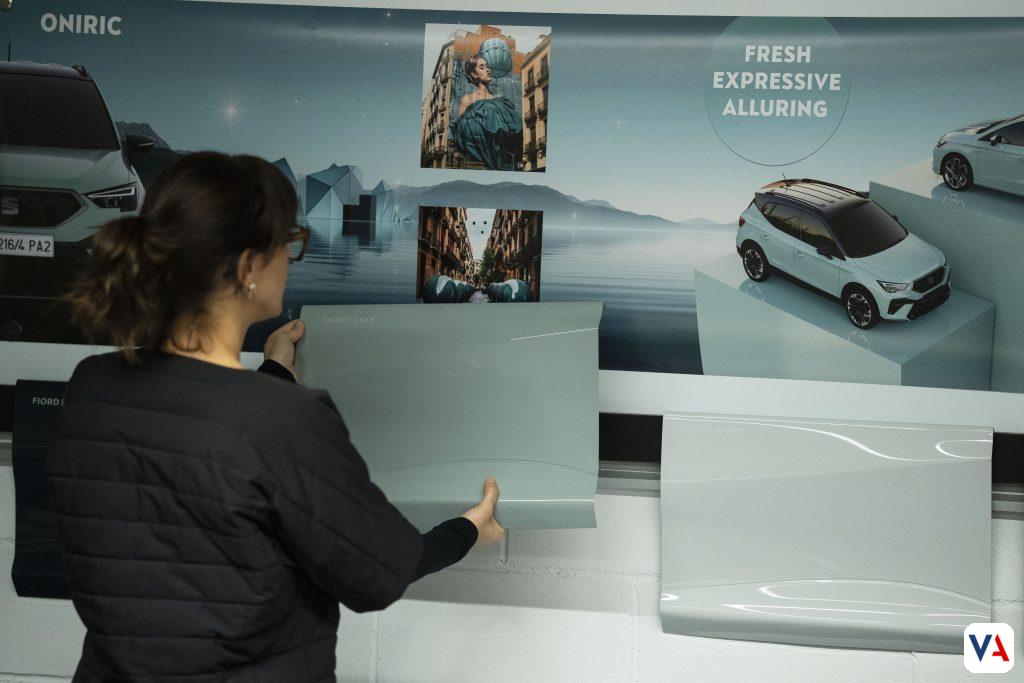 Nuevos colores SEAT: revolución visual en diseño 3 Descubre los nuevos colores SEAT: Liminal y Oniric. Innovación y diseño emocional para el Ibiza y Arona inspirados en el mundo virtual.