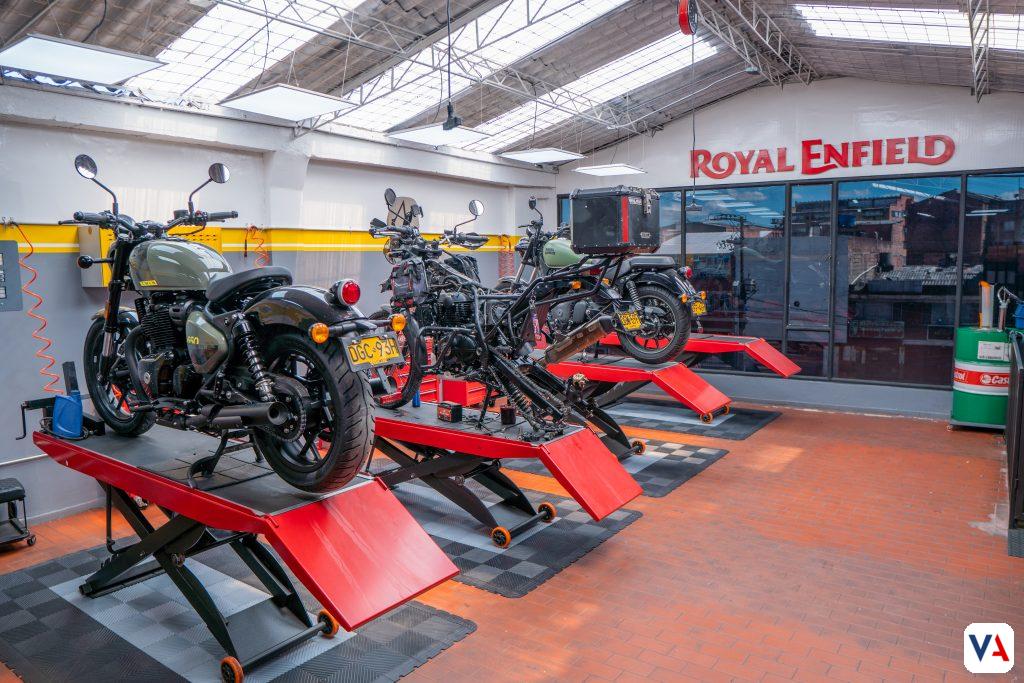 Royal Enfield transforma la experiencia en Colombia 3 Royal Enfield redefine su presencia en Colombia. Conoce su nueva garantía sin fronteras, accesorios seguros y un estilo de vida que va más allá de la ruta.