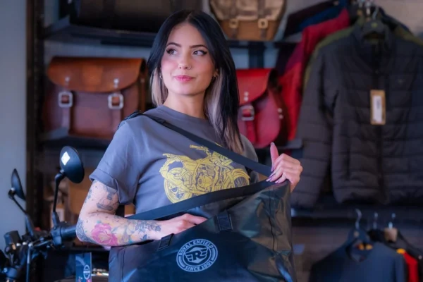 Royal Enfield redefine su presencia en Colombia. Conoce su nueva garantía sin fronteras, accesorios seguros y un estilo de vida que va más allá de la ruta.