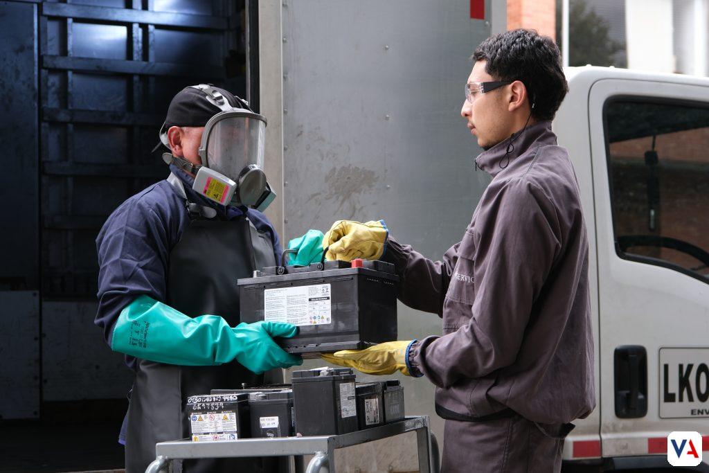 ¿Tienes baterías usadas en casa? No las tires. Autogermana lanza una campaña vital en Bogotá para gestionar estos residuos peligrosos y recuperar materiales valiosos.
