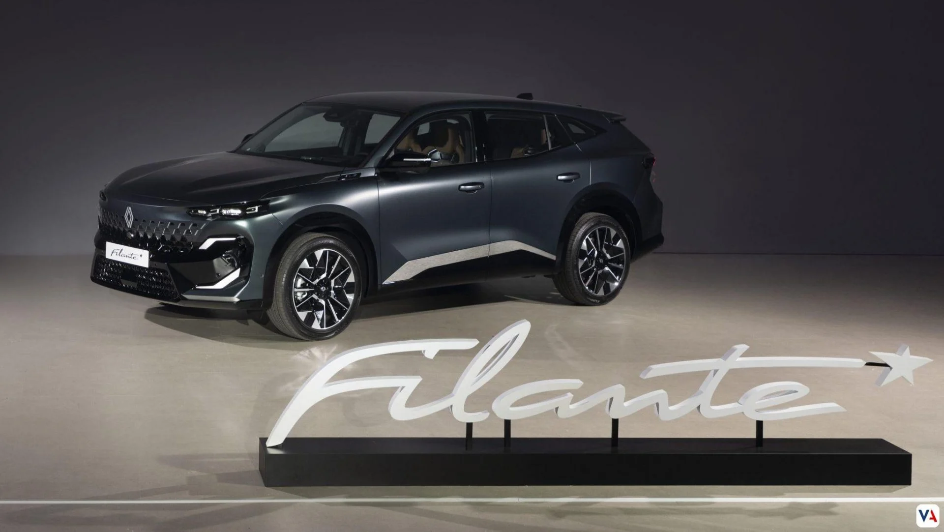Descubre el Renault Filante, el nuevo crossover híbrido de 250 hp que combina diseño francés y tecnología coreana. Un vehículo de lujo que llegará a Latinoamérica en 2027.