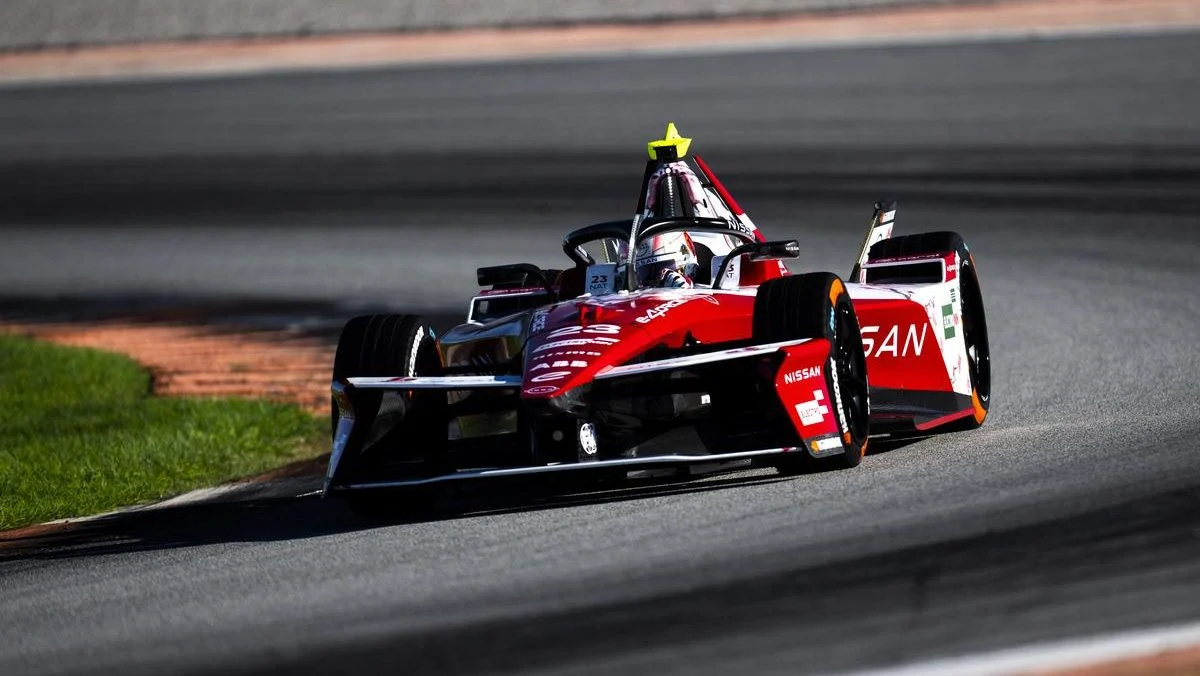 Nissan Fórmula E regresa con el GEN3 Evo y una visión sostenible. Sigue a Oliver Rowland y Norman Nato en el campeonato mundial eléctrico más emocionante.