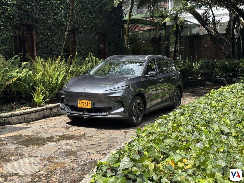 Descubre el nuevo MG S5 EV en Colombia. Un SUV eléctrico con 400 km de autonomía, tracción trasera y tecnología MG Pilot desde $94.990.000.
