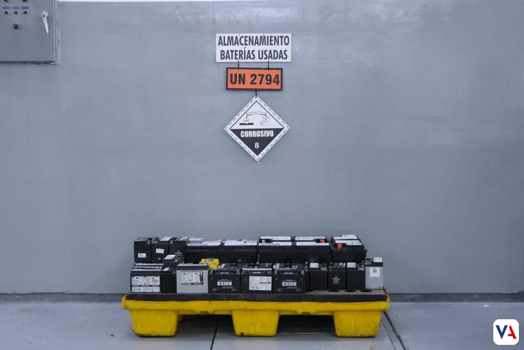 ¿Tienes baterías usadas en casa? No las tires. Autogermana lanza una campaña vital en Bogotá para gestionar estos residuos peligrosos y recuperar materiales valiosos.
