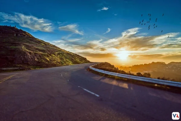 Optimiza tus viajes por carretera este 2026 con guías de mantenimiento y tecnología. Conoce las cifras de seguridad vial que están salvando vidas en Colombia.