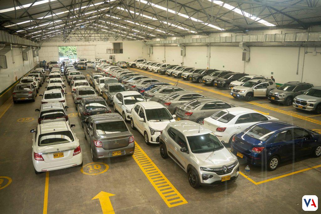 Descubre cómo la tecnología y la prevención transforman los viajes por carretera en 2026. Consejos de expertos para recorrer Colombia con seguridad y confianza.
