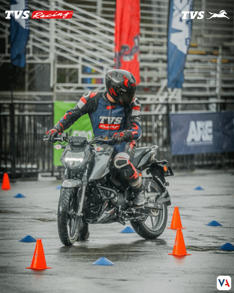 El rugido de TVS Motor llega a Bogotá. Participa en el Apache Racing Experience el 22 de febrero: pruebas de manejo, gymkhana y el camino hacia el ARE global.