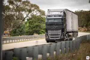 El Volvo FH seguridad alcanza 5 estrellas en Euro NCAP. Conoce las tecnologías y cifras que lo convierten en el camión más seguro para las vías.