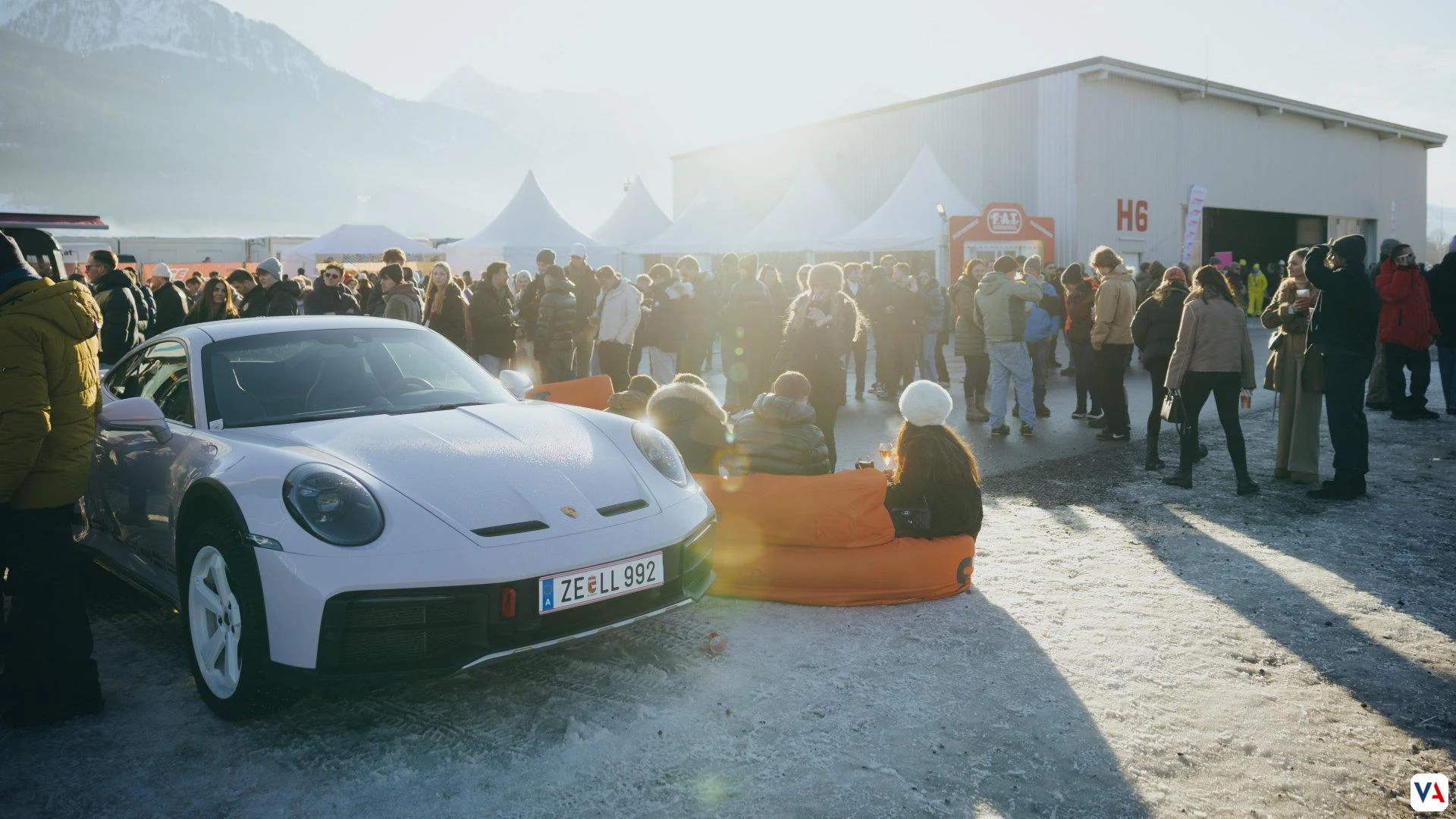 La F.A.T. Ice Race 2026 une clásicos y futuros en Austria. Conoce el nuevo Cayenne Electric de 1.156 CV y la cultura joven de Porsche Youngsters.