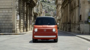 El Fiat Topolino estrena color Corallo y tecnología digital. Conoce el cuadriciclo eléctrico líder en Europa, ideal para la ciudad.