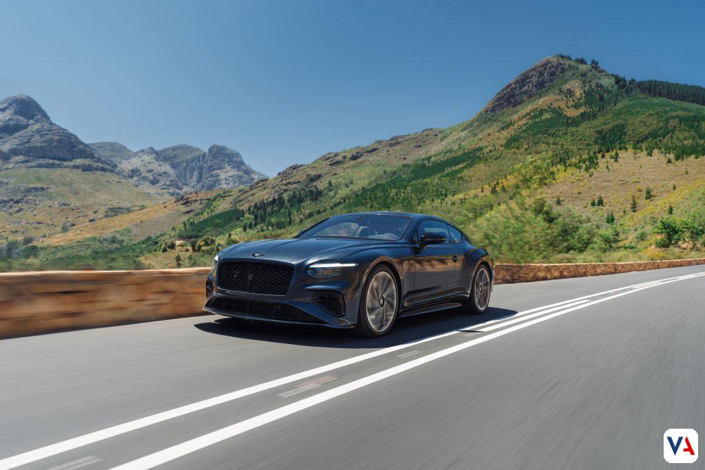 Descubre el nuevo Bentley Continental GT S: un híbrido de alto rendimiento con 680 PS, diseño Blackline oscuro y tecnología de chasis activo para una conducción deportiva superior.
