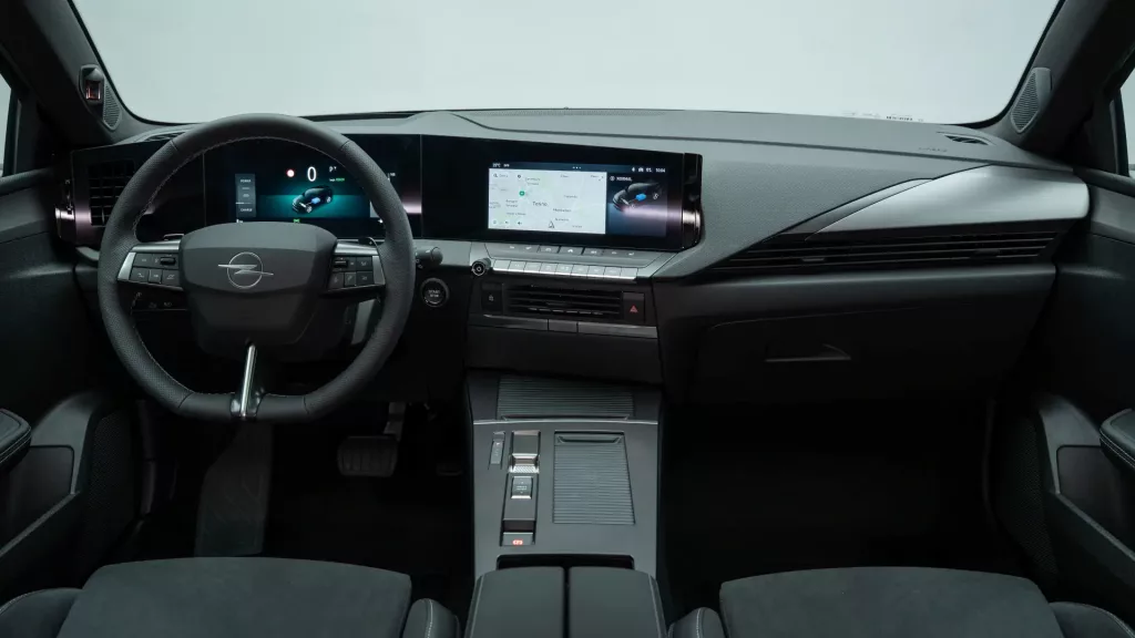 Opel Astra Sports Tourer 2026, una station wagon con un diseño renovado y tecnología de vanguardia 4 Opel Astra Sports Tourer 2026