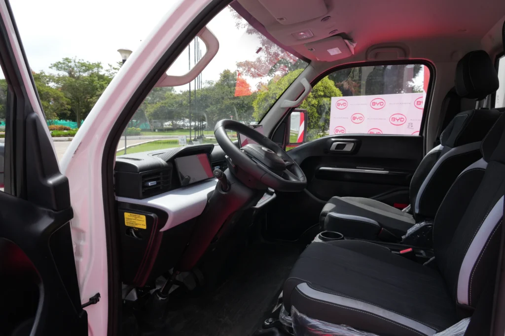 Descubre el nuevo BYD T35 en Colombia, el camión eléctrico de 140 millones que reduce hasta un 80% los costos operativos y evita el Pico y Placa.
