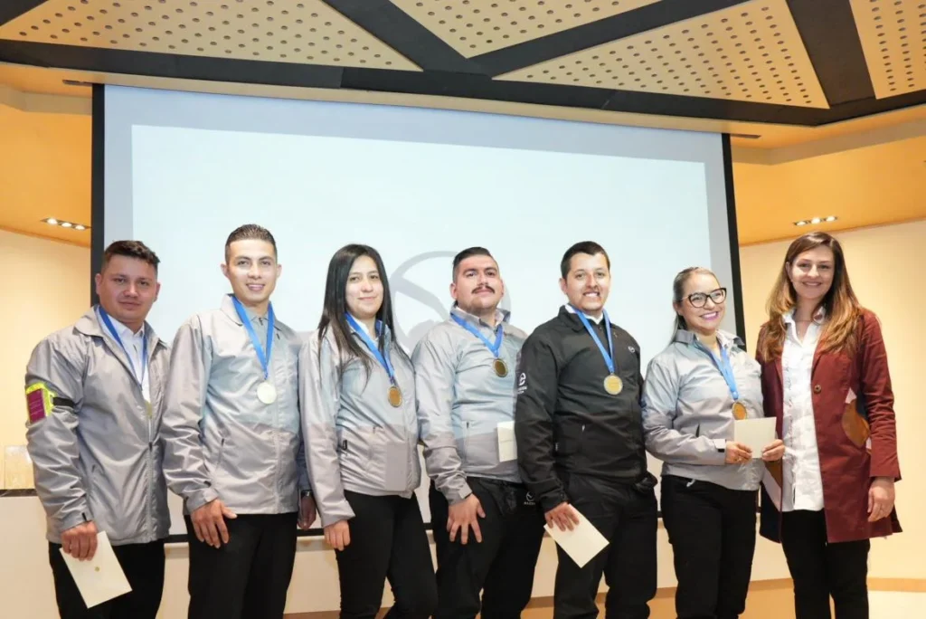 Olimpiadas MazTech 2026: La cumbre de la maestría técnica y el compromiso de servicio en la red Mazda 4 Descubre la excelencia de las Olimpiadas MazTech 2026, el certamen de Mazda de Colombia que premia la maestría técnica y el servicio.