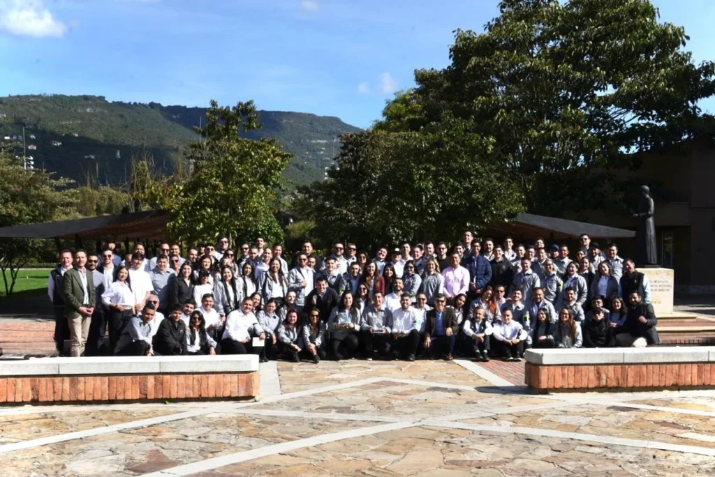 Olimpiadas MazTech 2026: La cumbre de la maestría técnica y el compromiso de servicio en la red Mazda 3 Descubre la excelencia de las Olimpiadas MazTech 2026, el certamen de Mazda de Colombia que premia la maestría técnica y el servicio.