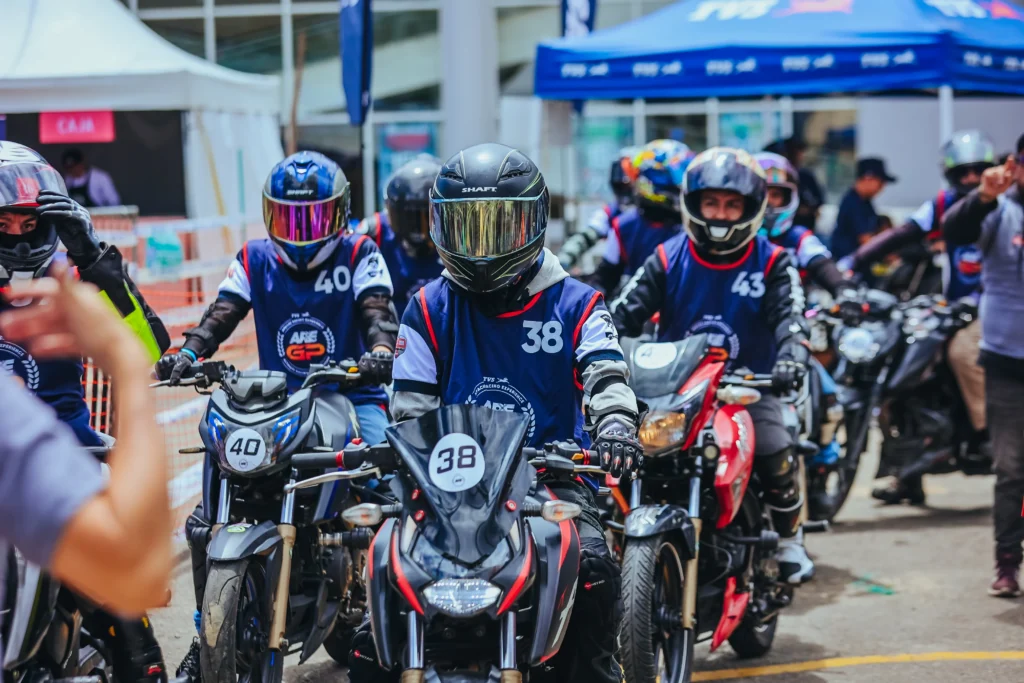 El ARE GP Latinoamérica reúne a los mejores pilotos de la región en una competencia técnica de TVS Motor Company rumbo a la gran final en India.