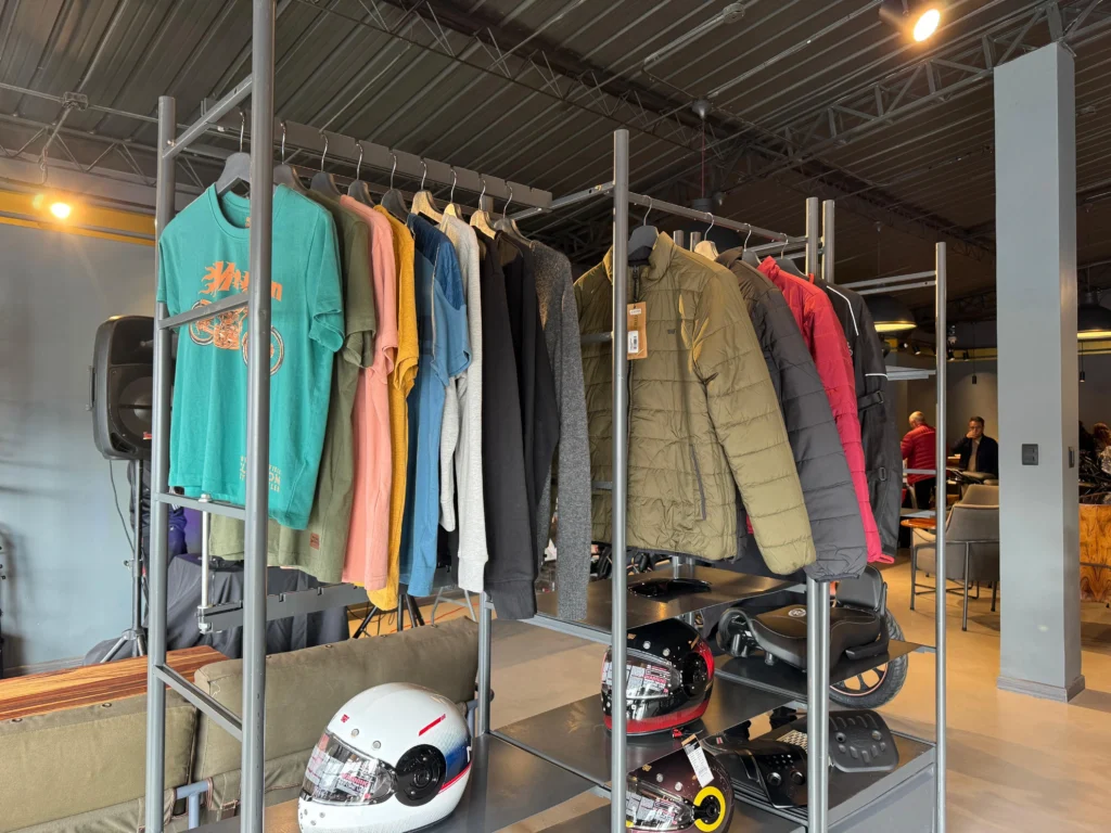 Descubre la Royal Enfield comunidad en Colombia, donde la pasión por el motociclismo se vive en cada rincón del país.