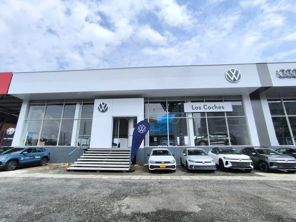Visita Los Coches Fest del 12 al 15 de marzo. Encuentra vehículos híbridos, eléctricos y a gasolina con tasas desde el 0,0% y bonos exclusivos en modelos seleccionados.
