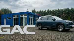 Conoce la nueva alianza GAC Millonarios FC y el exclusivo AION V, una edición limitada que redefine la movilidad eléctrica en el fútbol colombiano.