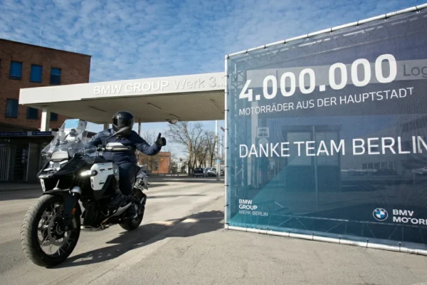 La planta de Spandau alcanza el hito de cuatro millones de motocicletas BMW producidas en Berlín, consolidando su liderazgo en la ingeniería alemana de dos ruedas.