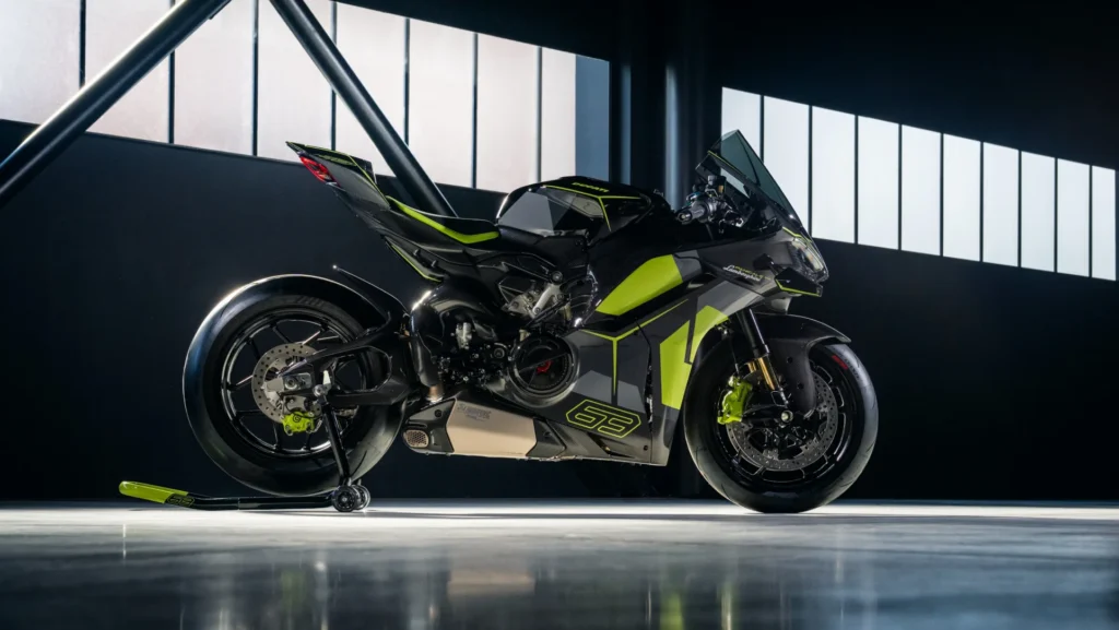 Ducati RS 2026: El Centenario de la Excelencia Italiana Desembarca con Potencia y Exclusividad 2 Descubre la nueva Ducati RS 2026 Colombia, una gama que celebra 100 años de ingeniería italiana con potencia, exclusividad y tecnología de MotoGP.
