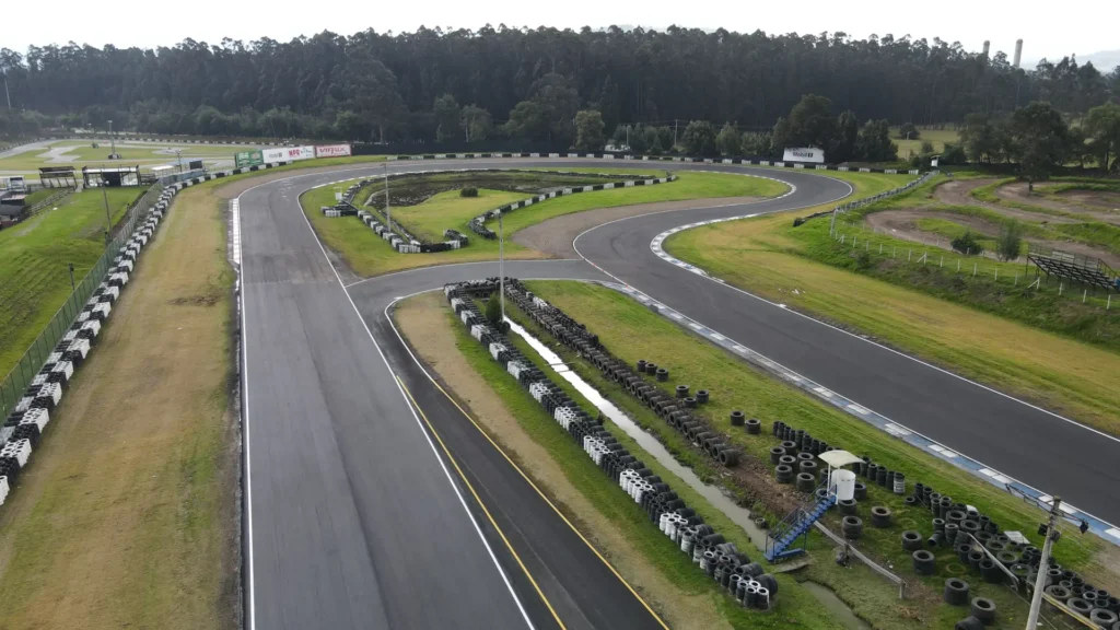 El Autódromo de Tocancipá estrena asfalto: más de 6.000 millones de pesos invertidos en la obra 3 Autódromo de Tocancipá renovación 2026