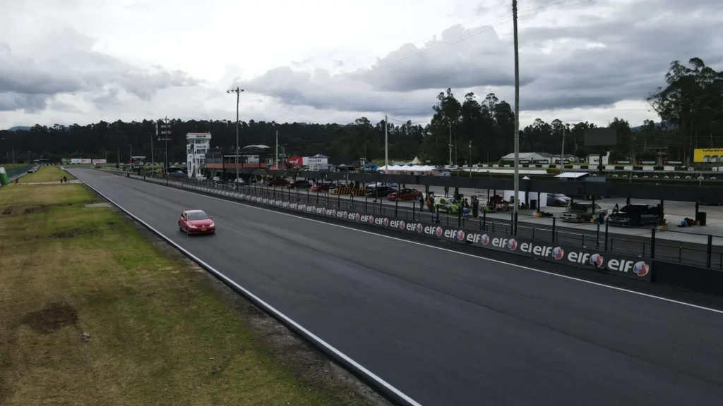 El Autódromo de Tocancipá estrena asfalto: más de 6.000 millones de pesos invertidos en la obra 5 Autódromo de Tocancipá renovación 2026