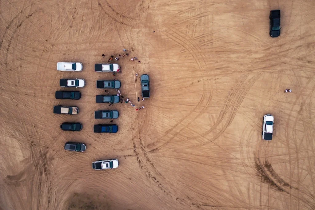 Viajar en Semana Santa hábitos para una conducción segura, eficiente y responsable en las vías 3 Consejos de Nissan para viajar en Semana Santa con seguridad y eficiencia energética en las carreteras colombianas.